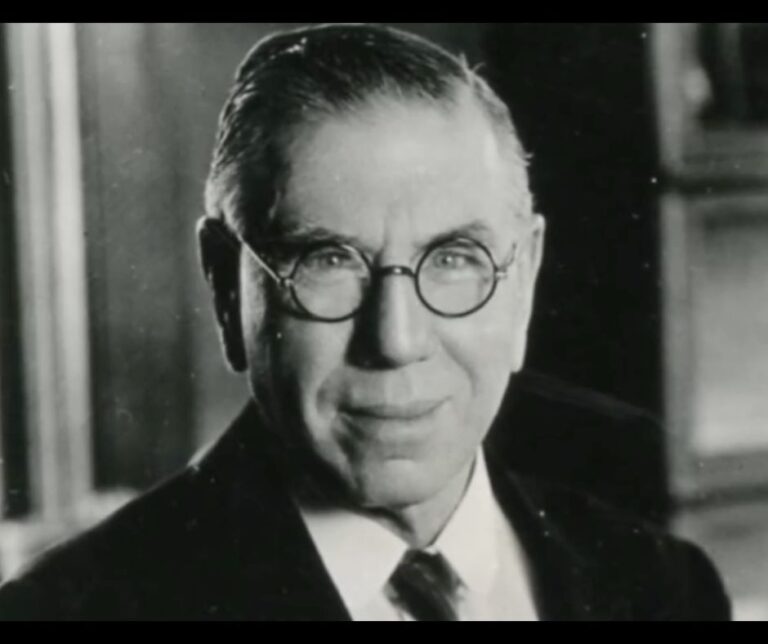 Los Anteojos de AJ Tomlinson